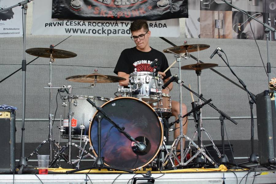 Punkové řádění na Valníku: Totální nasazení, Doctor P.P., Vision Days i E!E