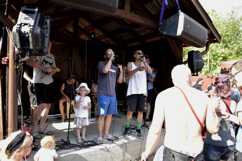Festival Banát: Několikadenní akce v Rumunsku s českými kapelami. Takhle to tam vypadalo letos