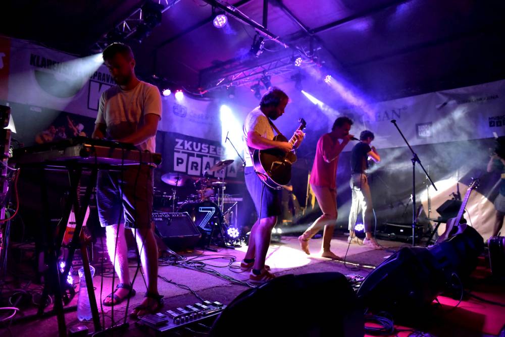 Festival Banát: Několikadenní akce v Rumunsku s českými kapelami. Takhle to tam vypadalo letos