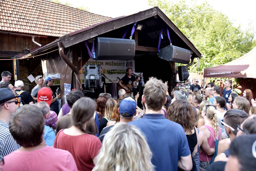 Festival Banát: Několikadenní akce v Rumunsku s českými kapelami. Takhle to tam vypadalo letos