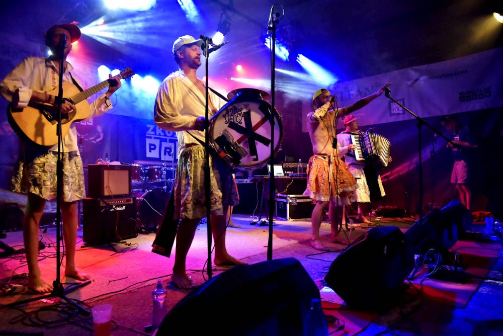 Festival Banát: Několikadenní akce v Rumunsku s českými kapelami. Takhle to tam vypadalo letos