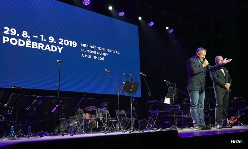 Na Soundtracku Poděbrady převzal cenu Ivan Hlas, Martin Dejdar oživil Šakalí léta