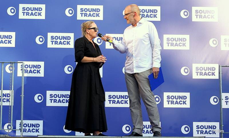 Na Soundtracku Poděbrady převzal cenu Ivan Hlas, Martin Dejdar oživil Šakalí léta