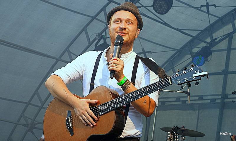 Na Soundtracku Poděbrady převzal cenu Ivan Hlas, Martin Dejdar oživil Šakalí léta