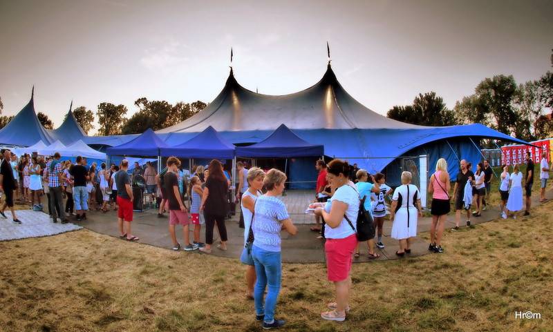 Na Soundtracku Poděbrady převzal cenu Ivan Hlas, Martin Dejdar oživil Šakalí léta