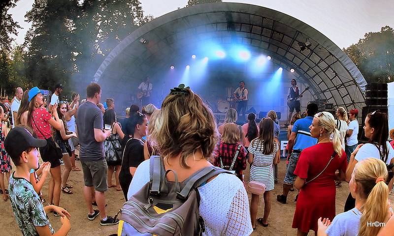 Na Soundtracku Poděbrady převzal cenu Ivan Hlas, Martin Dejdar oživil Šakalí léta