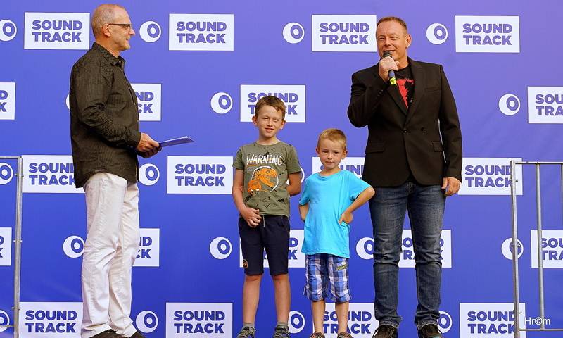 Vrcholem dalšího dne Soundtracku Poděbrady byl Amadeus s živým orchestrem. Příští rok bude James Bond