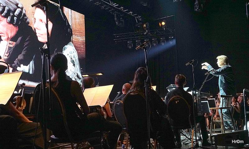 Vrcholem dalšího dne Soundtracku Poděbrady byl Amadeus s živým orchestrem. Příští rok bude James Bond