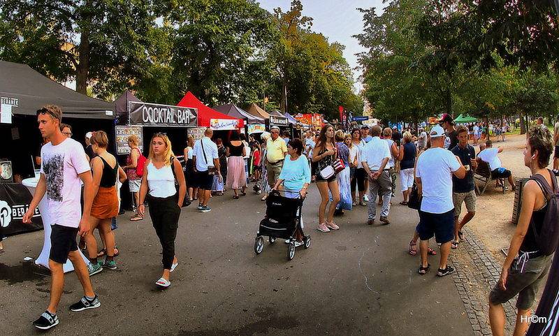 Vrcholem dalšího dne Soundtracku Poděbrady byl Amadeus s živým orchestrem. Příští rok bude James Bond