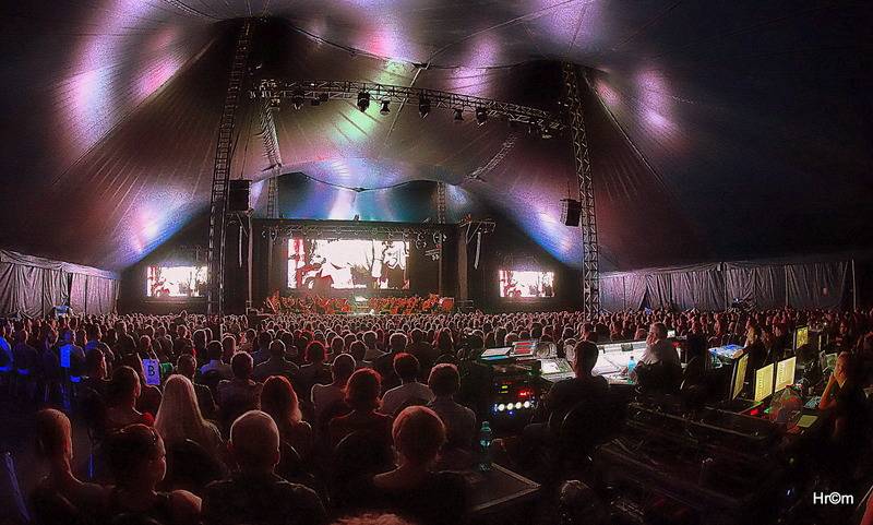 Vrcholem dalšího dne Soundtracku Poděbrady byl Amadeus s živým orchestrem. Příští rok bude James Bond