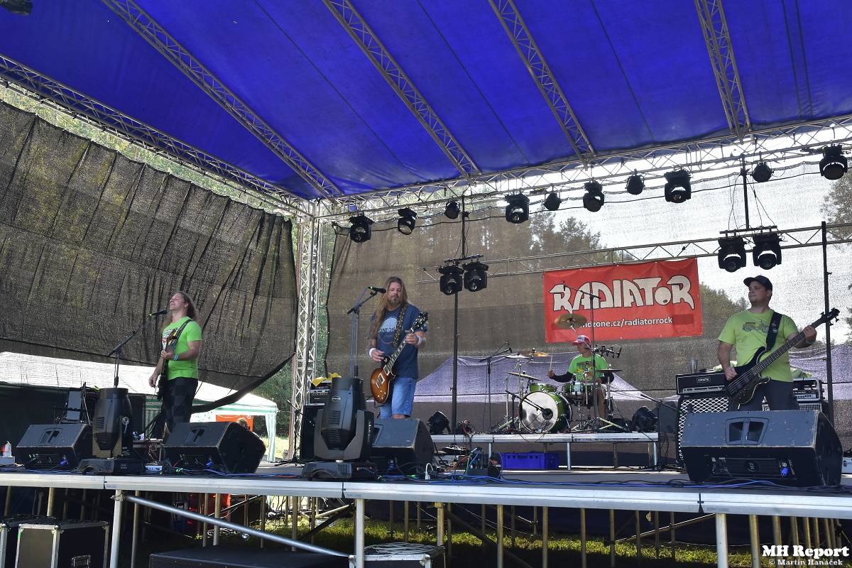 Kozolupy se loučily s prázdninami. Rockové léto na Mži hostilo Citron, Komunál i Morčata na útěku