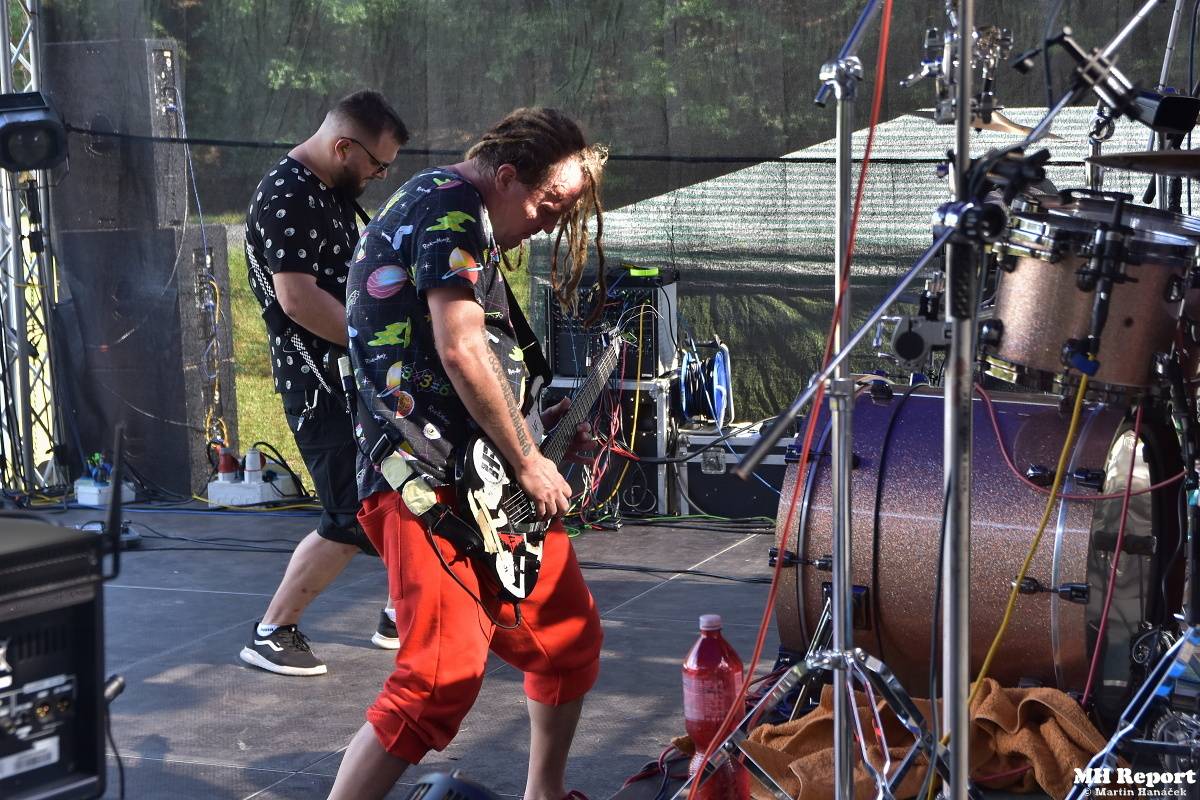 Kozolupy se loučily s prázdninami. Rockové léto na Mži hostilo Citron, Komunál i Morčata na útěku
