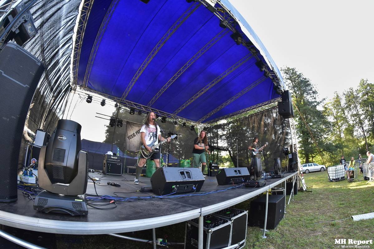 Kozolupy se loučily s prázdninami. Rockové léto na Mži hostilo Citron, Komunál i Morčata na útěku