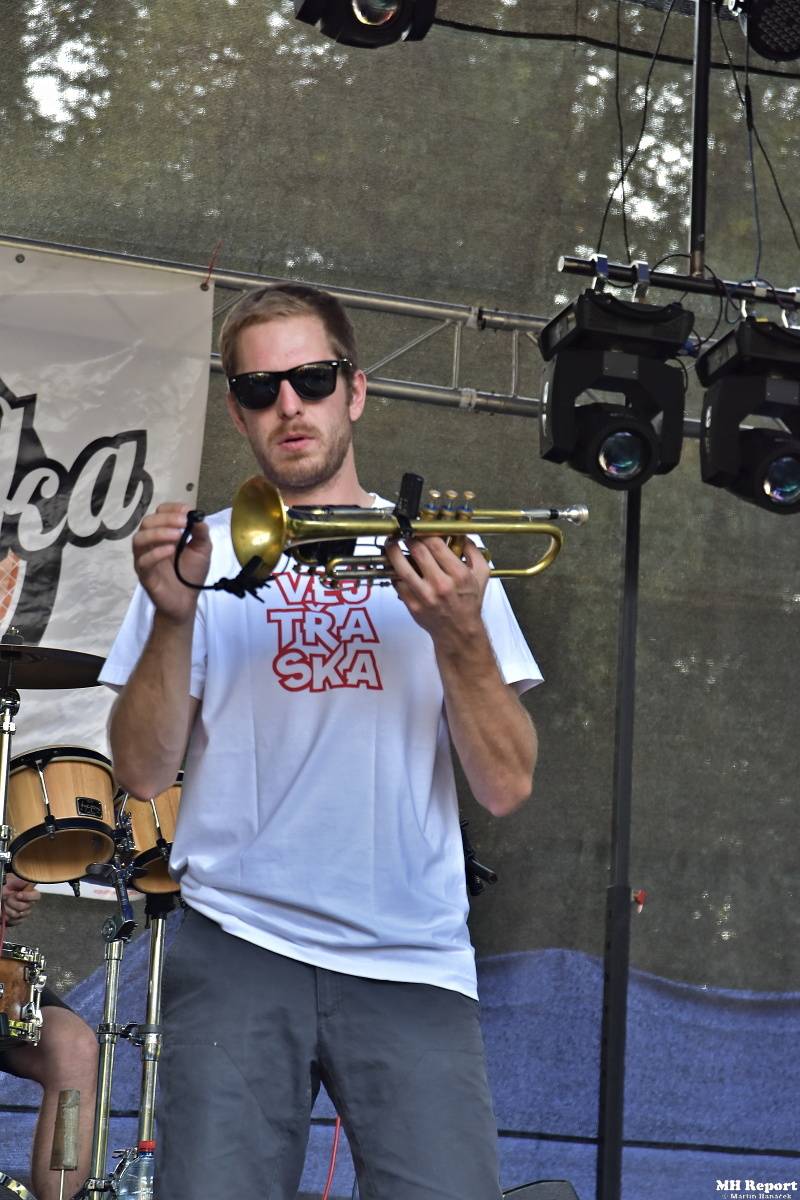 Kozolupy se loučily s prázdninami. Rockové léto na Mži hostilo Citron, Komunál i Morčata na útěku