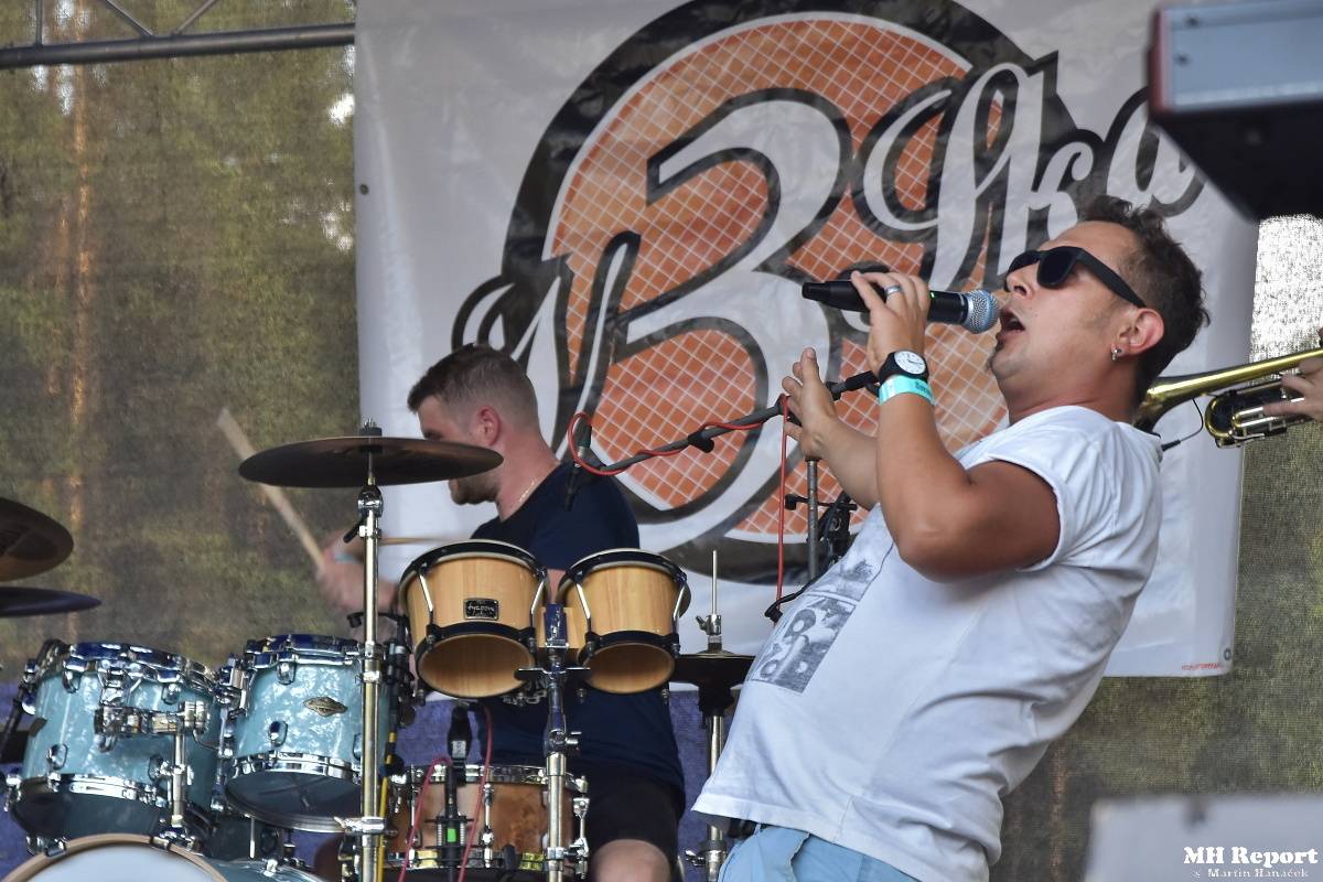 Kozolupy se loučily s prázdninami. Rockové léto na Mži hostilo Citron, Komunál i Morčata na útěku