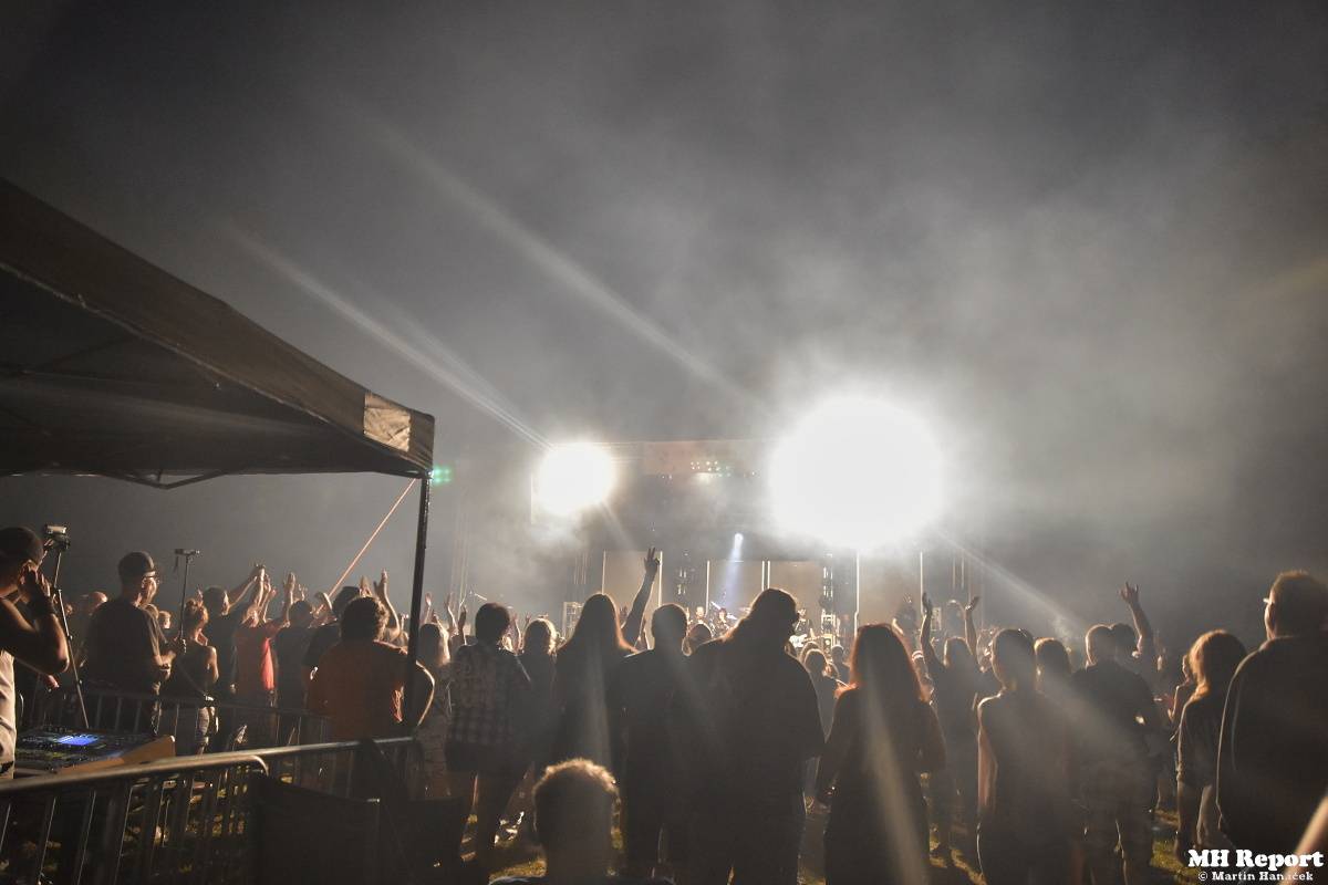 Kozolupy se loučily s prázdninami. Rockové léto na Mži hostilo Citron, Komunál i Morčata na útěku