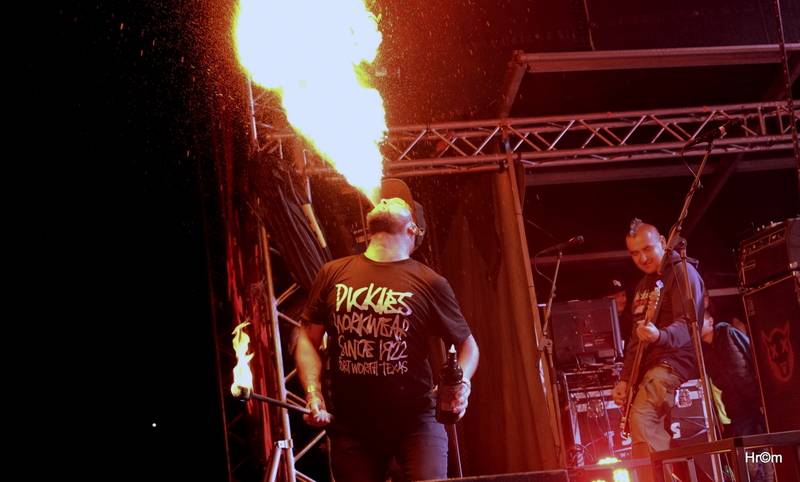 Divokej Bill Doma: V Úvalech zahrál sousedům a kamarádům, vystoupili i Medvěd 009 a Tereza Balonová