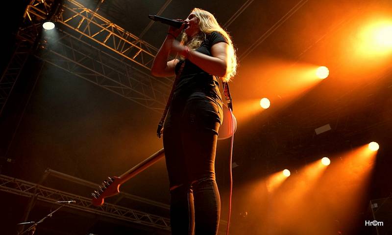 Divokej Bill Doma: V Úvalech zahrál sousedům a kamarádům, vystoupili i Medvěd 009 a Tereza Balonová