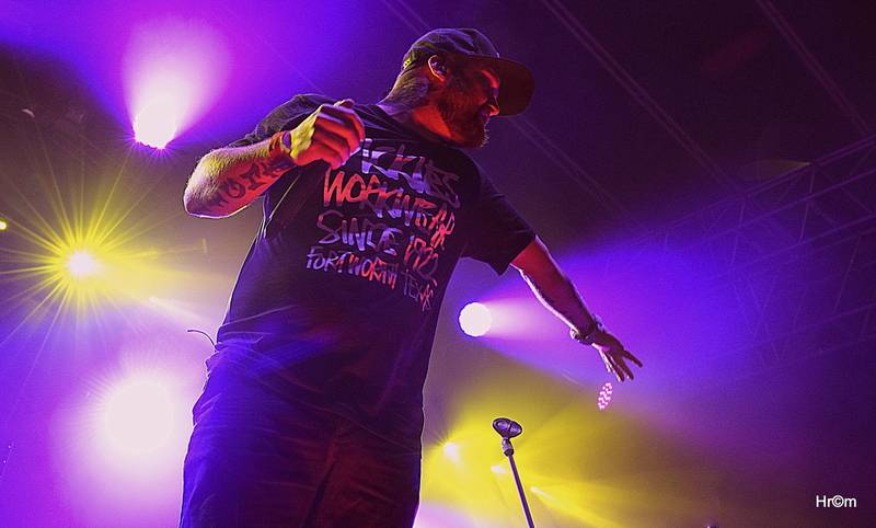 Divokej Bill Doma: V Úvalech zahrál sousedům a kamarádům, vystoupili i Medvěd 009 a Tereza Balonová