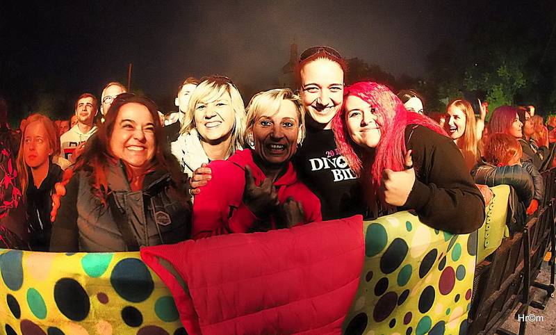 Divokej Bill Doma: V Úvalech zahrál sousedům a kamarádům, vystoupili i Medvěd 009 a Tereza Balonová