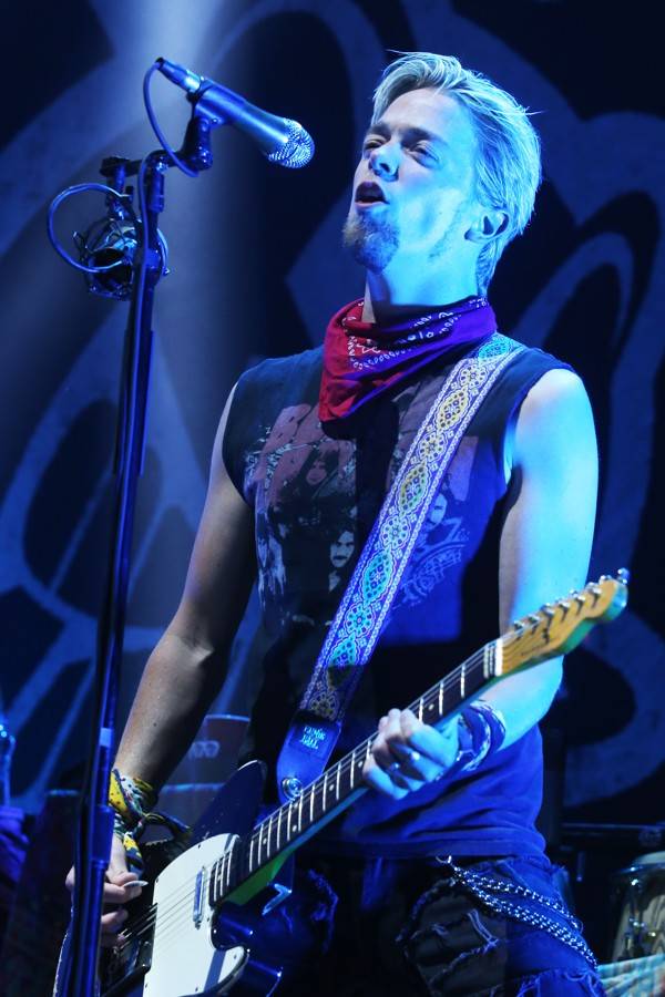 Alice Cooper v Bratislavě: Středověký hrad, poprava gilotinou i svěrací kazajka