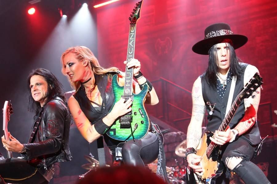 Alice Cooper v Bratislavě: Středověký hrad, poprava gilotinou i svěrací kazajka