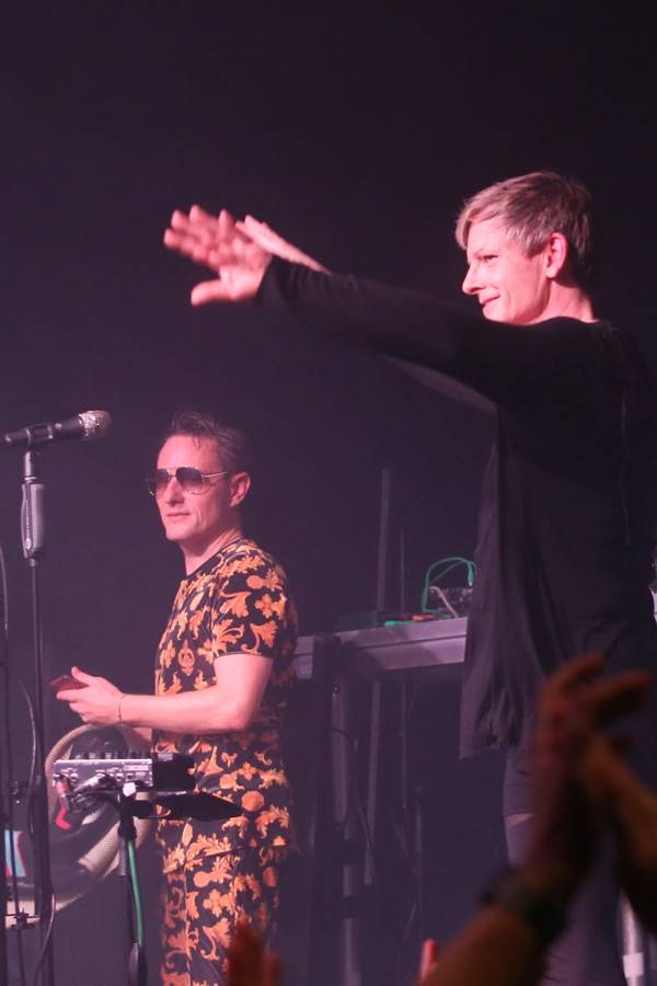 Islandské duo GusGus si svou elektronikou podmanilo brněnskou Flédu