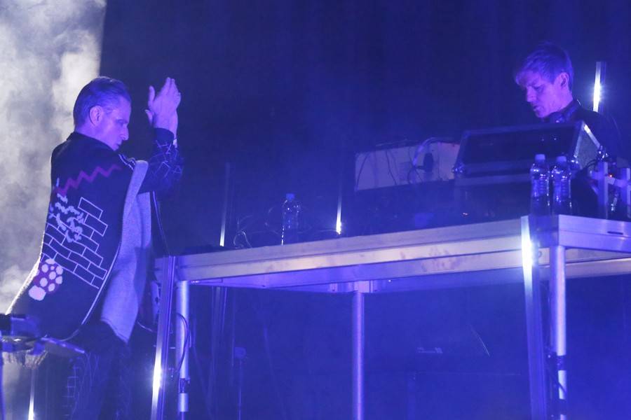 Islandské duo GusGus si svou elektronikou podmanilo brněnskou Flédu