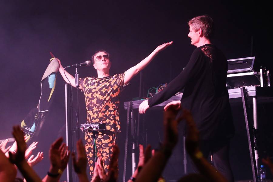 Islandské duo GusGus si svou elektronikou podmanilo brněnskou Flédu