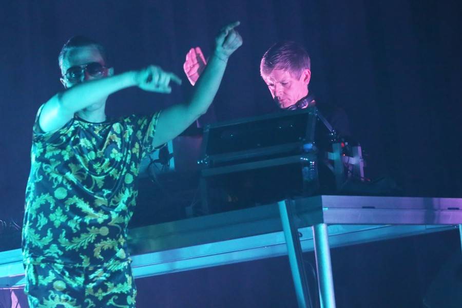 Islandské duo GusGus si svou elektronikou podmanilo brněnskou Flédu