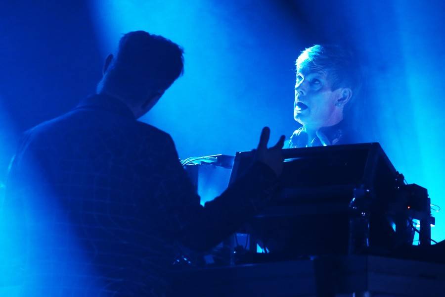 Islandské duo GusGus si svou elektronikou podmanilo brněnskou Flédu