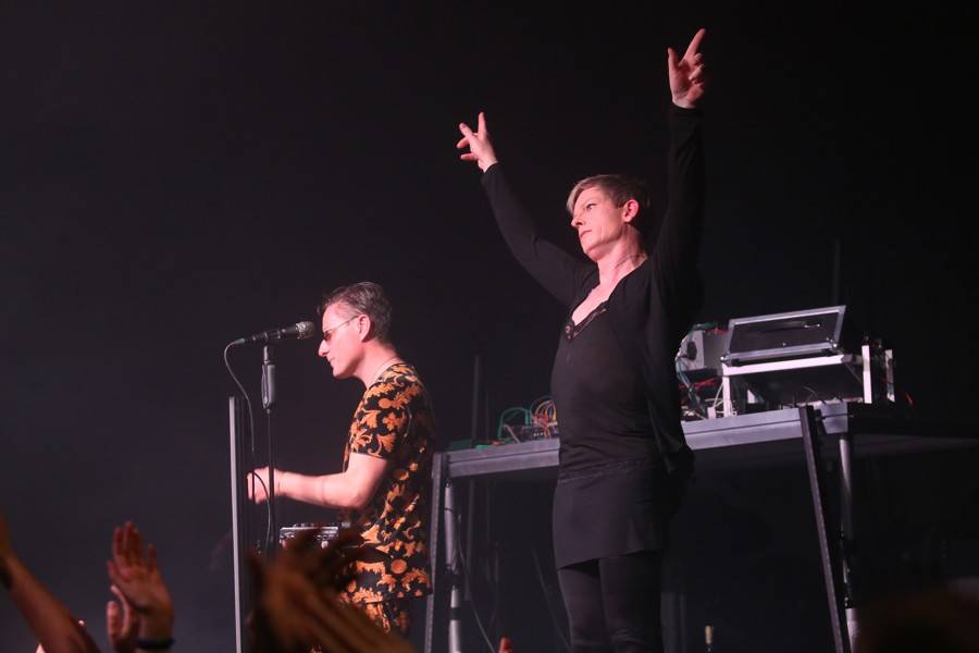 Islandské duo GusGus si svou elektronikou podmanilo brněnskou Flédu