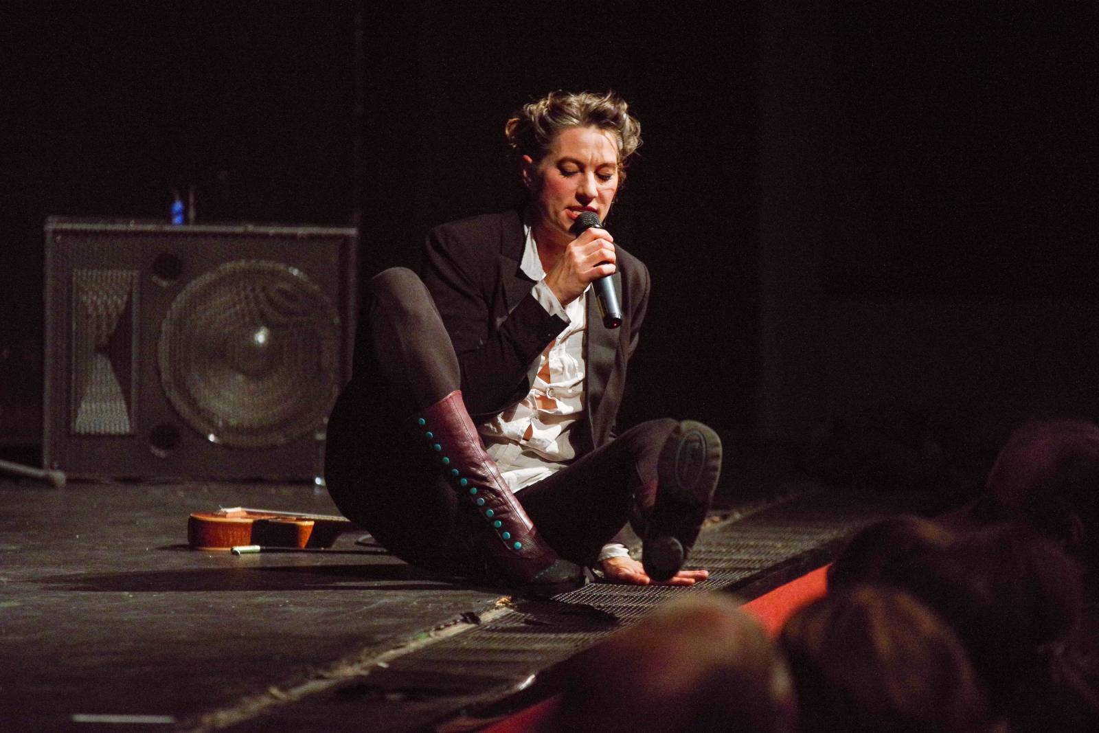 Amanda Palmer předvedla v divadle Hybernia kombinaci stand-upu a koncertu