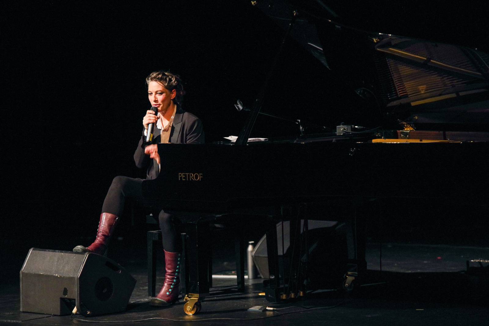 Amanda Palmer předvedla v divadle Hybernia kombinaci stand-upu a koncertu