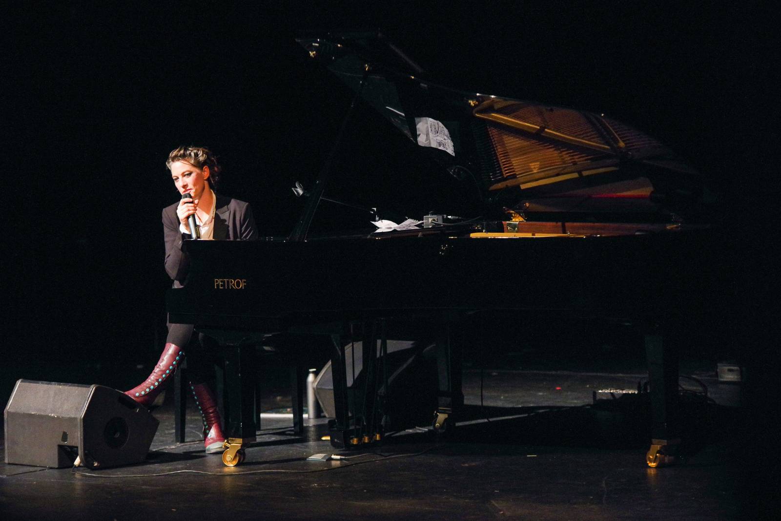 Amanda Palmer předvedla v divadle Hybernia kombinaci stand-upu a koncertu