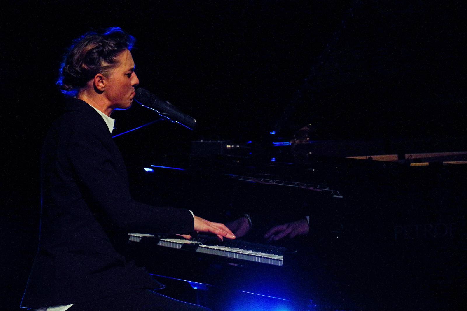 Amanda Palmer předvedla v divadle Hybernia kombinaci stand-upu a koncertu