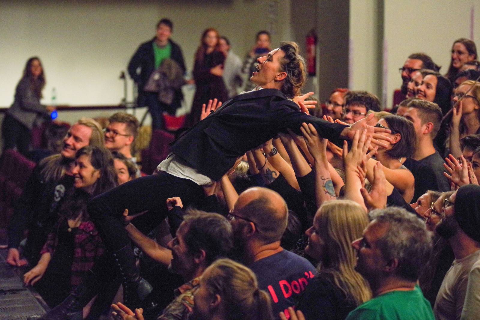 Amanda Palmer předvedla v divadle Hybernia kombinaci stand-upu a koncertu