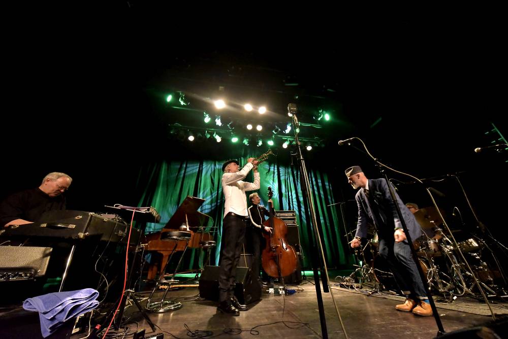 Jazzový trumpetista Erik Truffaz a rapper Nya strhli publikum v pražské Akropoli