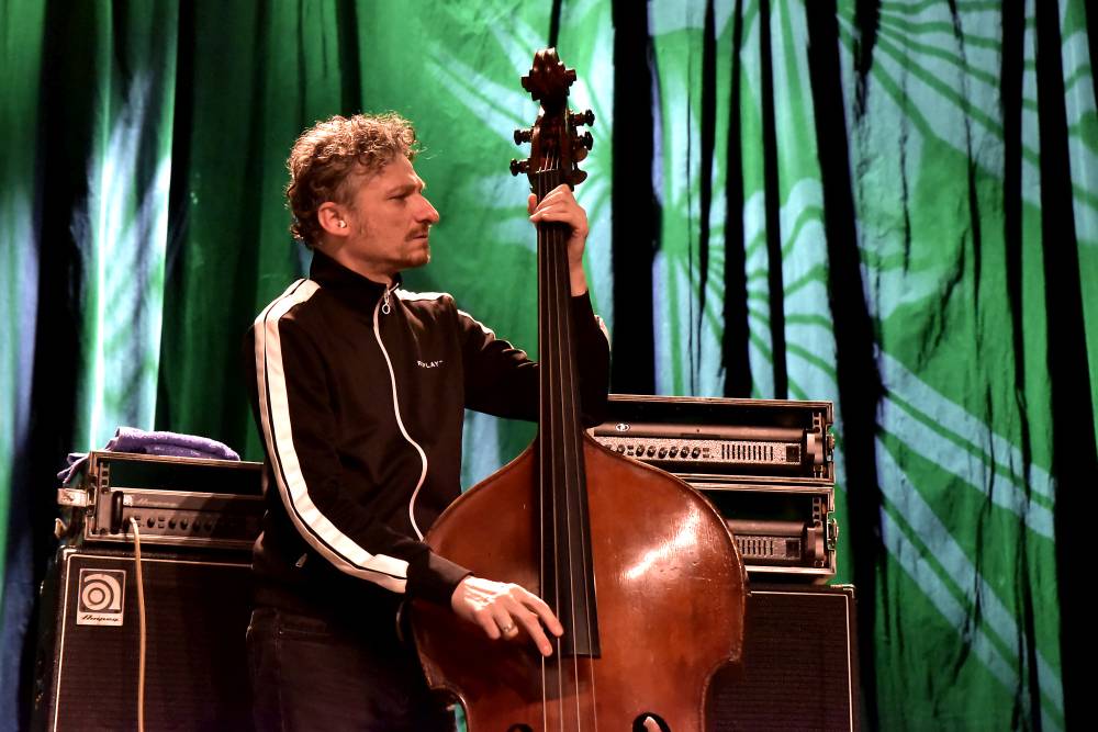 Jazzový trumpetista Erik Truffaz a rapper Nya strhli publikum v pražské Akropoli