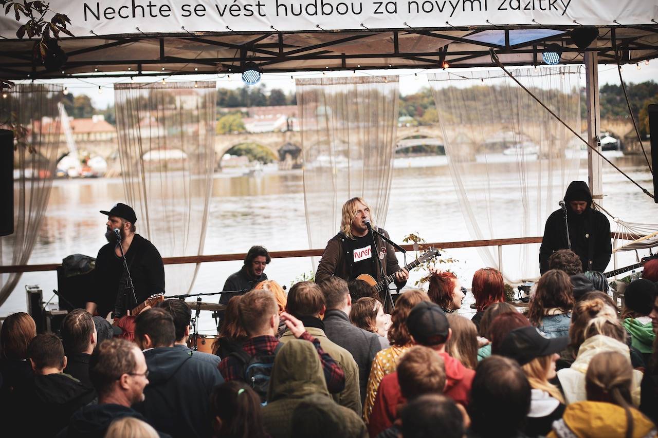 Vypsaná fiXa představila na pražském Střeleckém ostrově svou deštěm pokřtěnou Kvalitu
