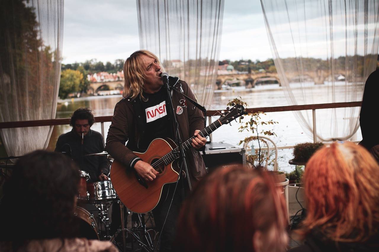 Vypsaná fiXa představila na pražském Střeleckém ostrově svou deštěm pokřtěnou Kvalitu