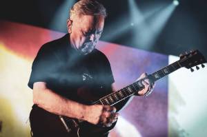 New Order poprvé v Praze: Ve Foru Karlín vzpomínali i na Joy Division