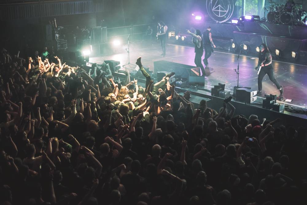 As I Lay Dying předvedli ve Foru Karlín pořádně divokou show