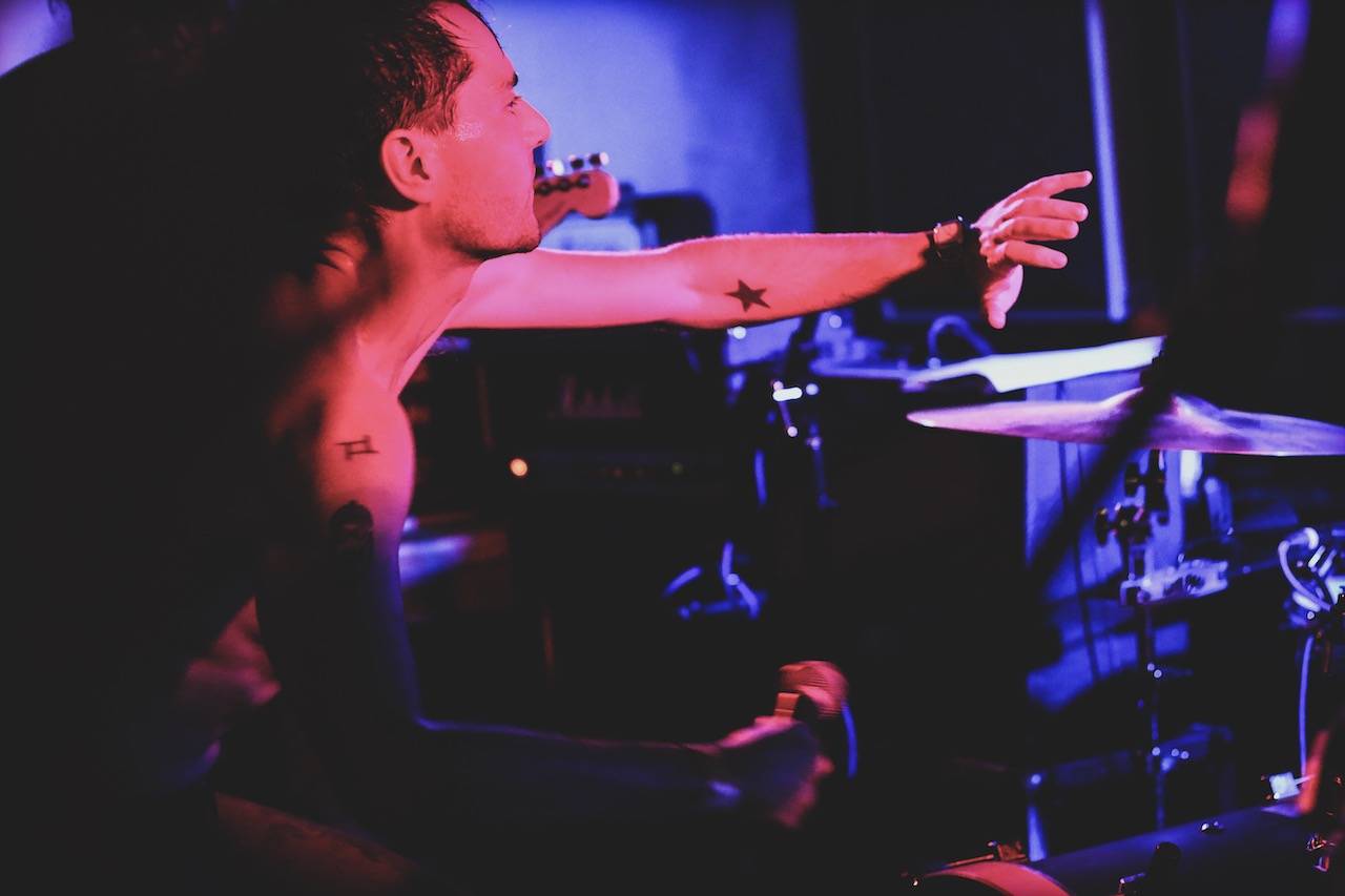 Life v Praze smazali hranice mezi pódiem a obecenstvem