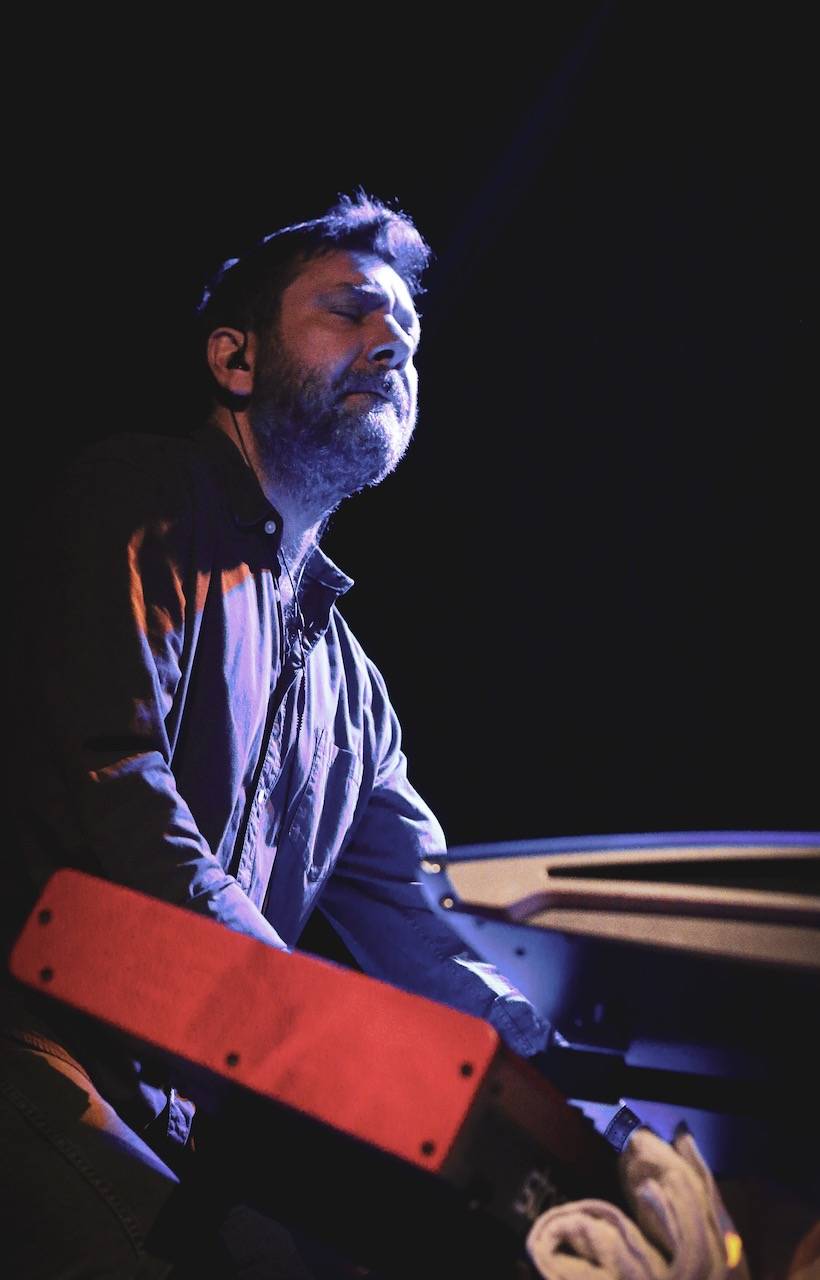 Dan Bárta nabil Palác Akropolis pozitivní energií. S Illustratosphere představil novou desku