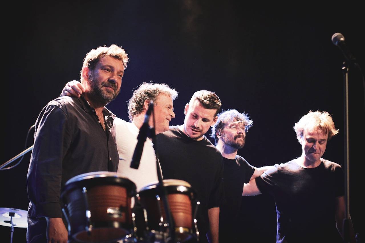 Dan Bárta nabil Palác Akropolis pozitivní energií. S Illustratosphere představil novou desku