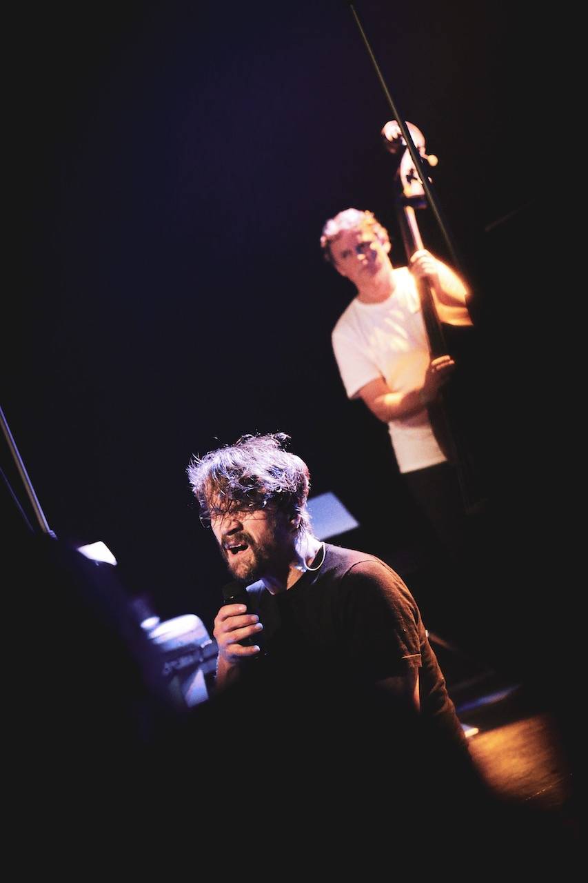 Dan Bárta nabil Palác Akropolis pozitivní energií. S Illustratosphere představil novou desku