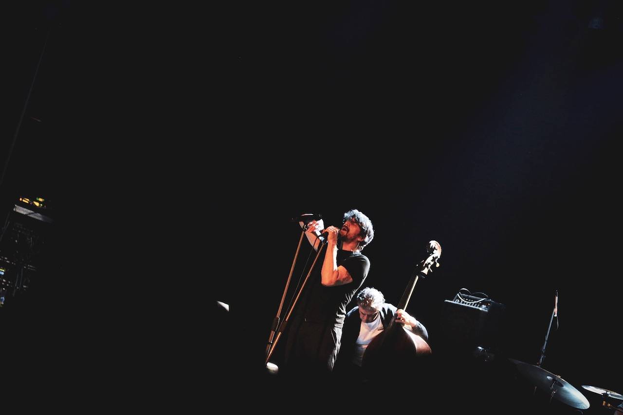 Dan Bárta nabil Palác Akropolis pozitivní energií. S Illustratosphere představil novou desku