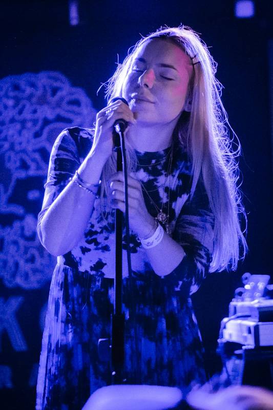 Britští HAELOS proměnili pražské Rock Café v melodický vesmír