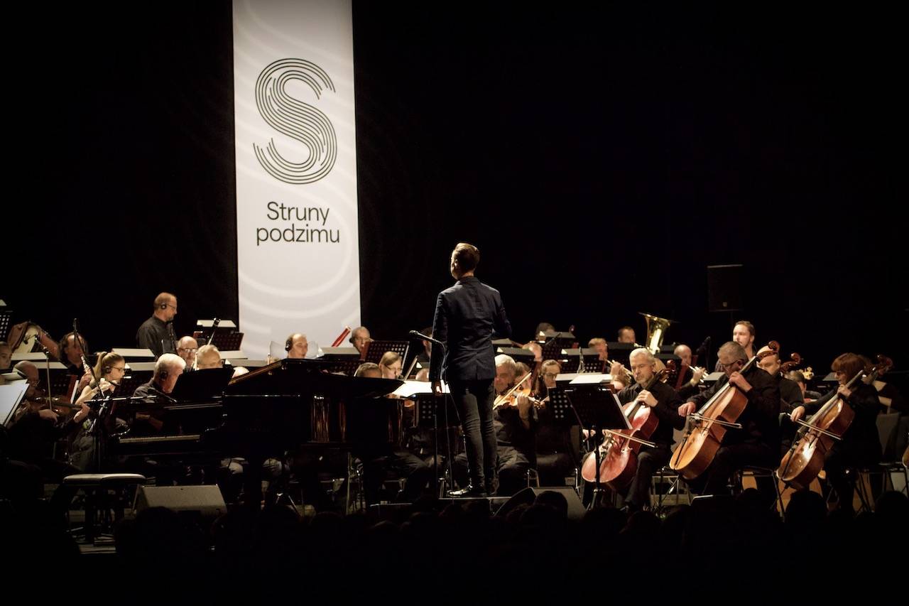 Laura Mvula doprovázená Brněnskou filharmonií přivezla do pražského Fora Karlín unikátní zážitek